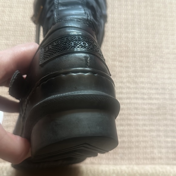 Burberry Sport real shearling nylon leather trim boots rubber sole size 40 9 euc - Picture 13 of 16